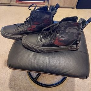 Karl lagerfeld zip back sneakers